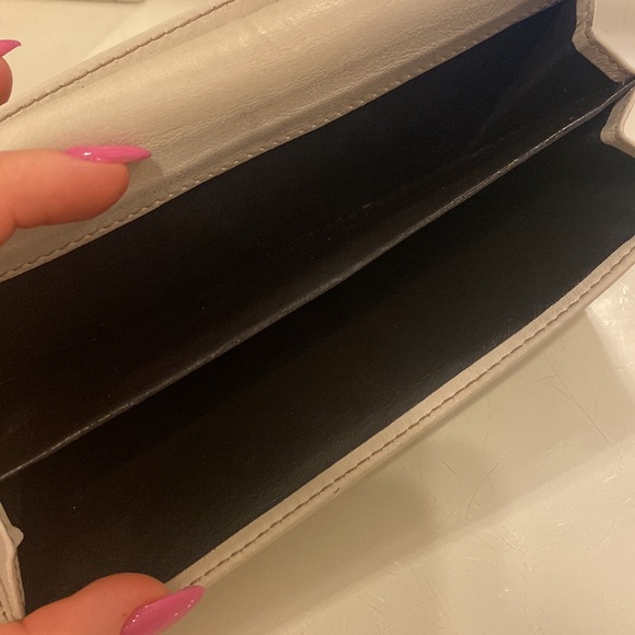 Authentic Gucci wallet - Picture 4 of 8